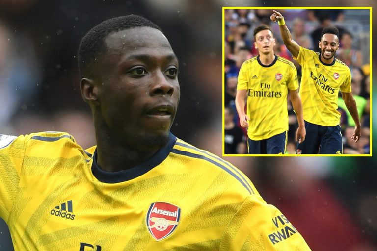 Nicols Pepe and Mesut Ozil